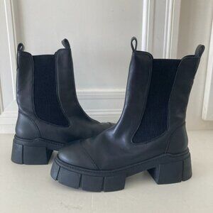 Free People Maren Mid Black Leather Chelsea Boots Sz 39.5